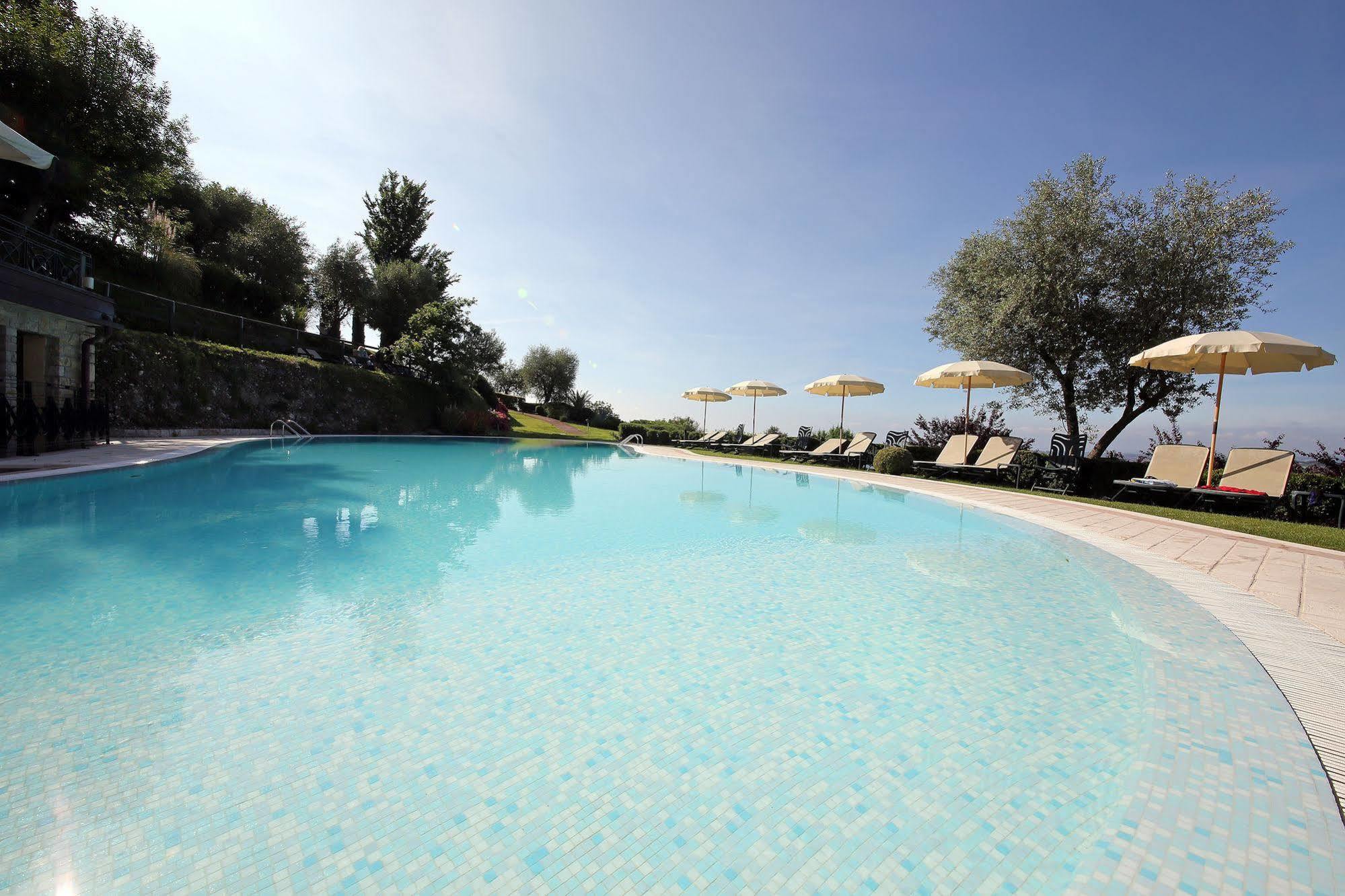 Appartamenti Borgo Gardone Riviera Εξωτερικό φωτογραφία