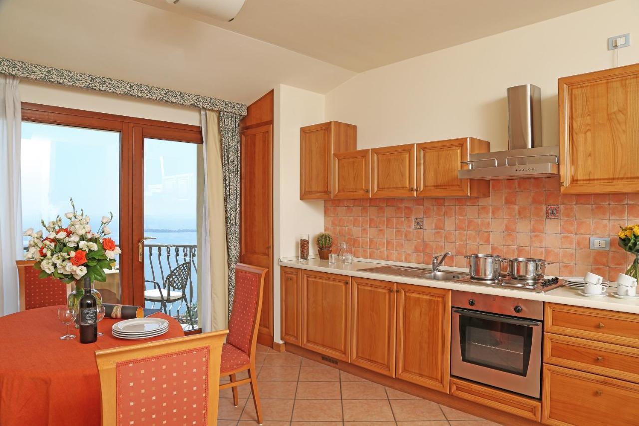 Appartamenti Borgo Gardone Riviera Εξωτερικό φωτογραφία