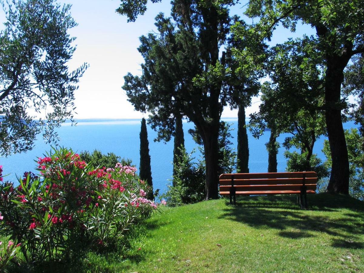 Appartamenti Borgo Gardone Riviera Εξωτερικό φωτογραφία